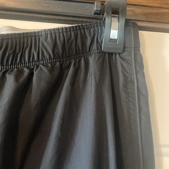 Small Nike Black Lined Athletic Pants - Picture 3 of 12